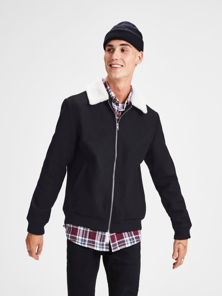 

Куртка Jack & Jones 10558318 50 черная демисезон