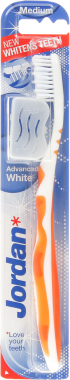 

Jordan Advanced Toothbrush Зубная щетка с колпачком для путешествий оранжевая
